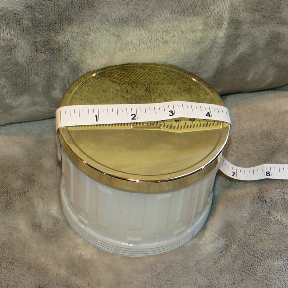 Slatikin & Co Elton John 14oz 3 Wick Candle Woodside Estate - Snowfall Serenade - Picture 8 of 14